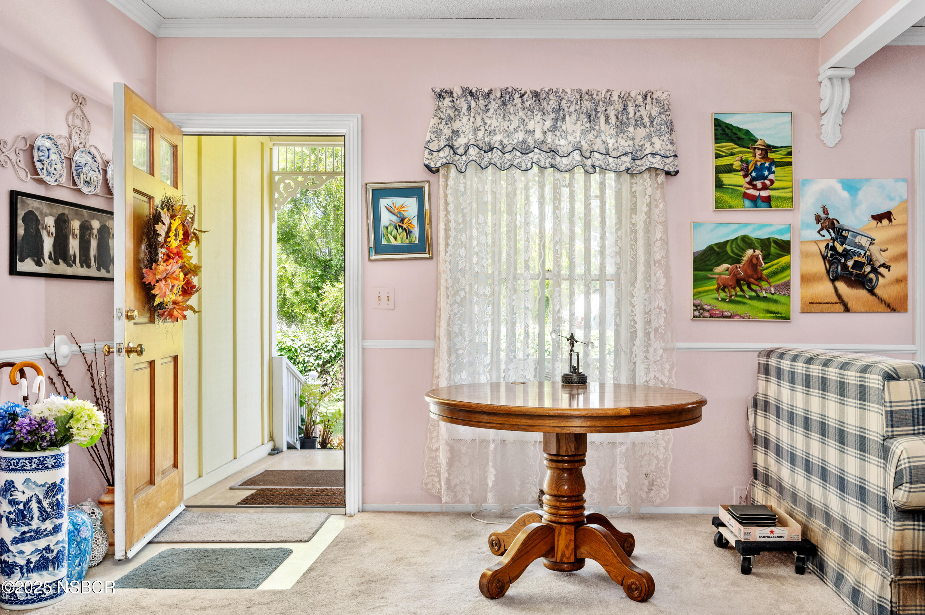 414 West Walnut Avenue Lompoc, CA 93436 - Photo 3 of 17 a room with furniture and musical instruments