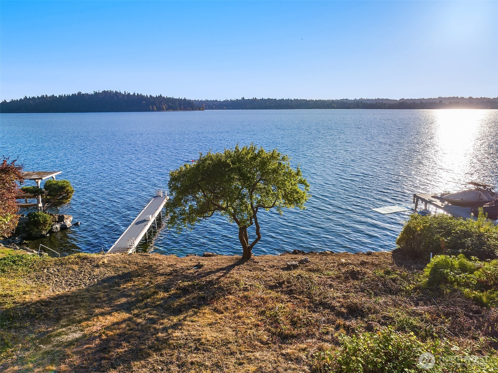 4045 West Mercer Way Mercer Island, WA 98040 - Photo 21 of 25 a view of a terrace with a lake view