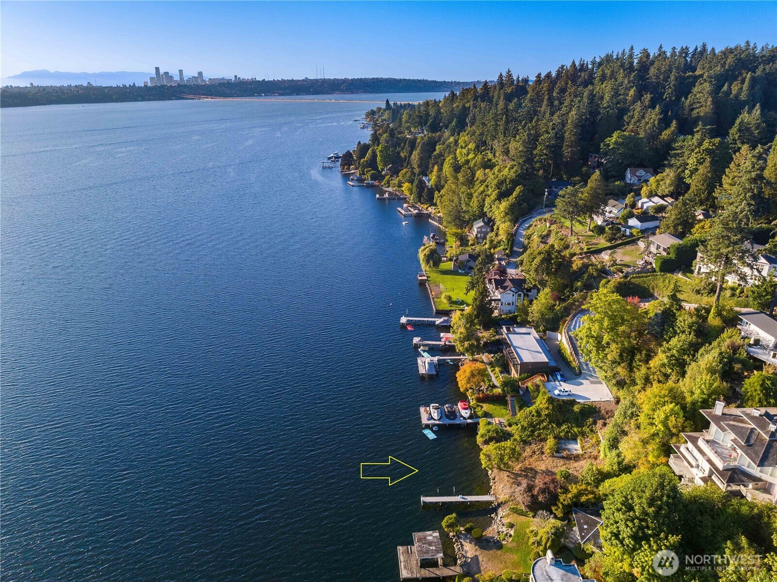 4045 West Mercer Way Mercer Island, WA 98040 - Photo 3 of 25 a view of a lake