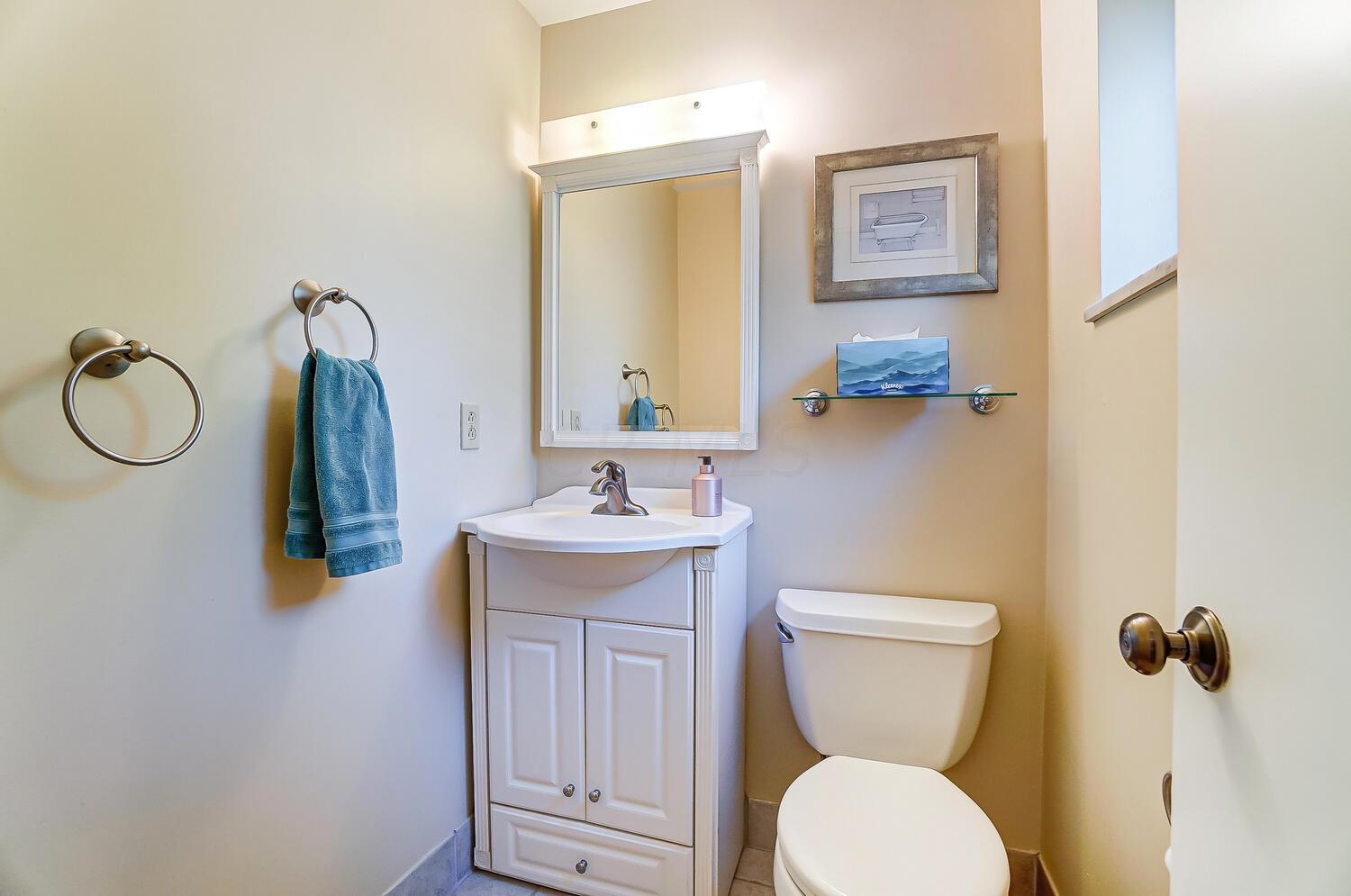 2811 Halstead Road Columbus, OH 43221 - Photo 52 of 64 50042820-055_web