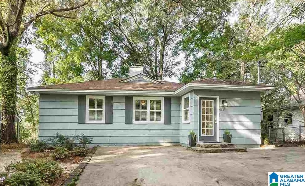 911 Redfern Trail Birmingham, AL 35209 - Photo 2 of 20