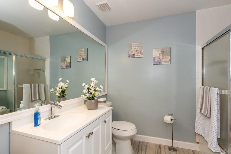 10611 Bexley Boulevard Boca Raton, FL 33428 - Photo 14 of 25 13_10611BexleyBlvd_9_2ndBathroom_FlexMLS