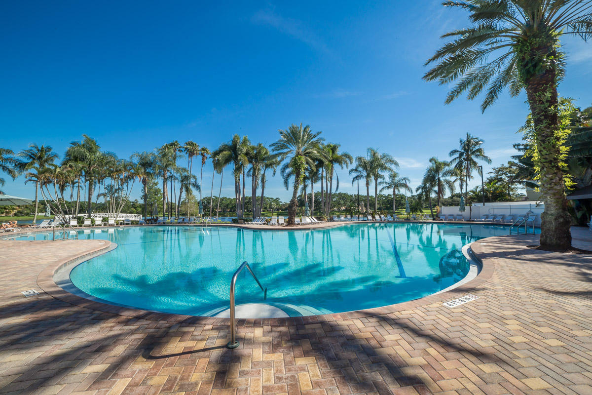 10611 Bexley Boulevard Boca Raton, FL 33428 - Photo 19 of 25 Club house Pool