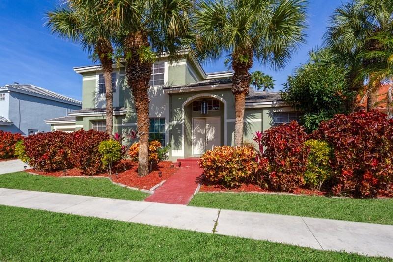 10611 Bexley Boulevard Boca Raton, FL 33428 - Photo 2 of 25 Front-2