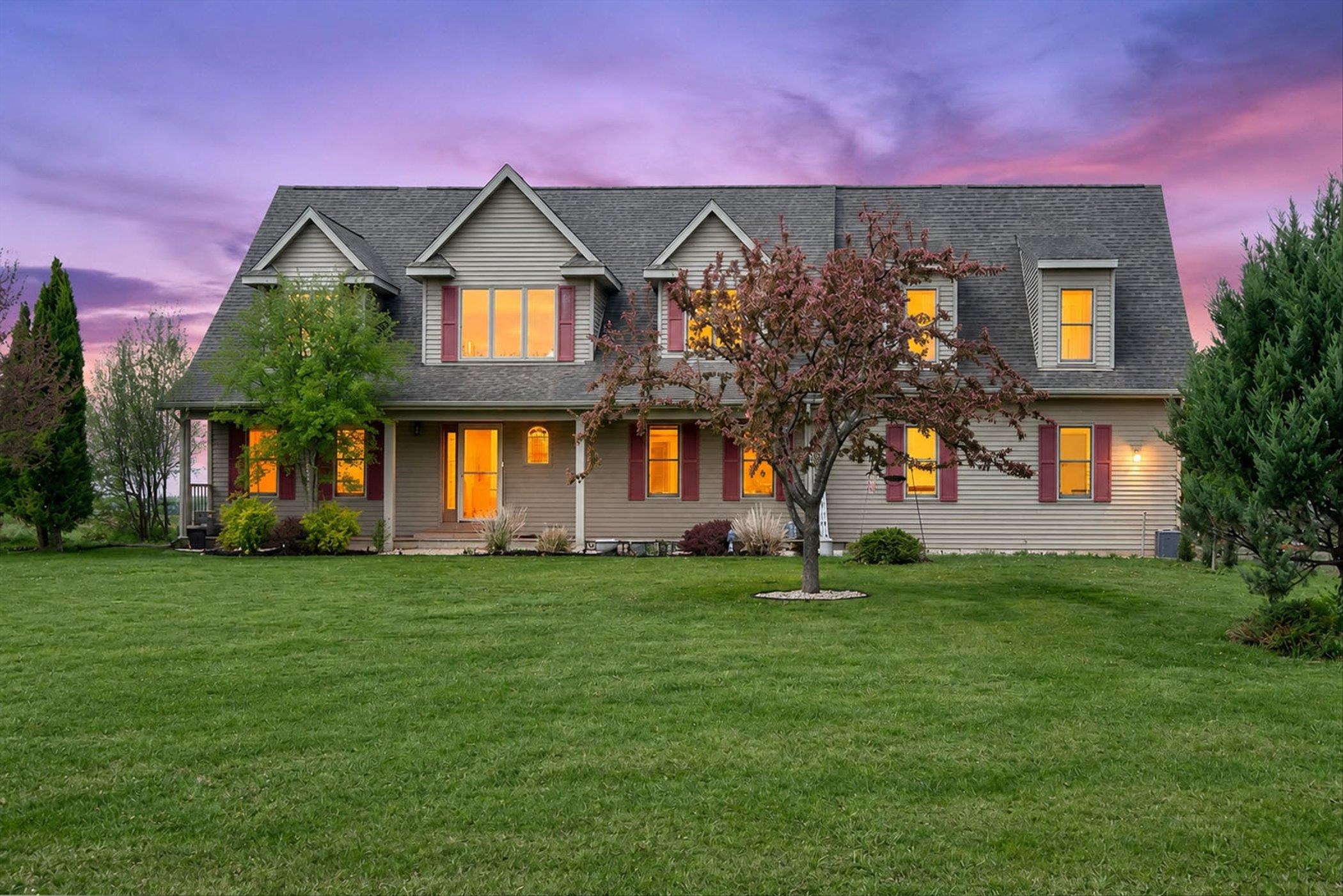 8632 North Stone Farm Road Edgerton, WI 53534 - Photo 2 of 62