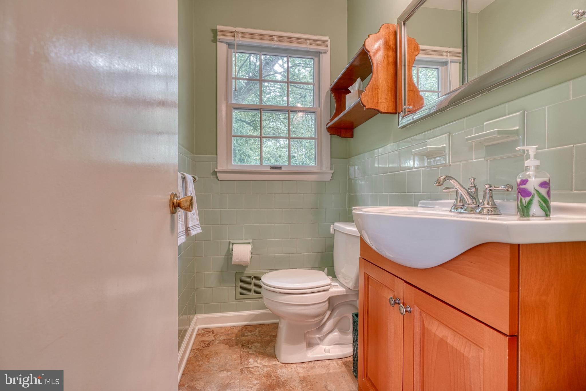 1220 Vermont Road Bel Air, MD 21014 - Photo 15 of 48 Main Level Powder Room