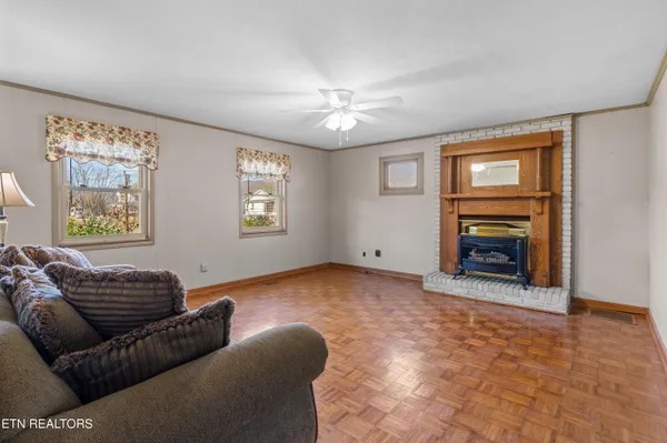$229,900 | 691 Barclay Lane, Jellico, TN 37762