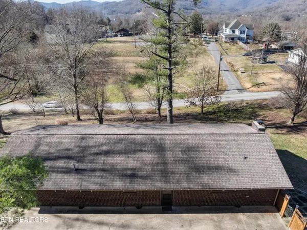 $229,900 | 691 Barclay Lane, Jellico, TN 37762