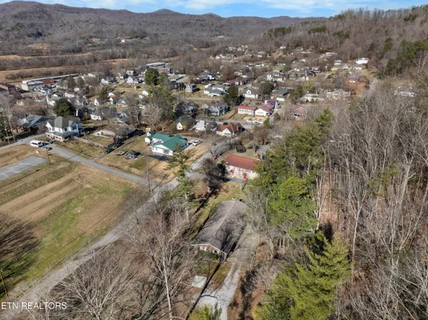 $229,900 | 691 Barclay Lane, Jellico, TN 37762