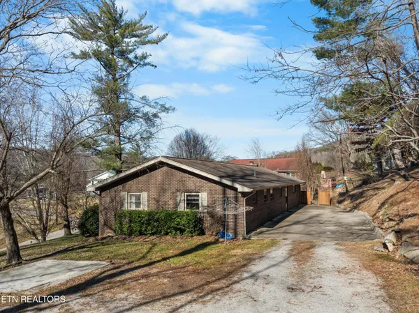 $229,900 | 691 Barclay Lane, Jellico, TN 37762