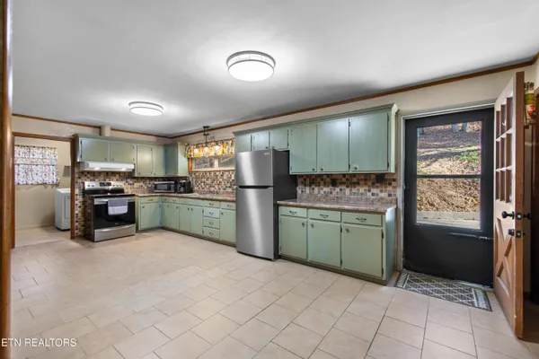 $229,900 | 691 Barclay Lane, Jellico, TN 37762