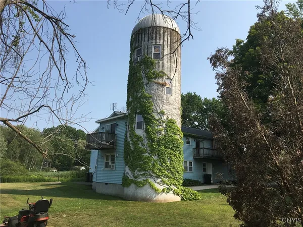 $1,500,000 | 3418 & 3420 State Route 104, Mexico, NY 13114