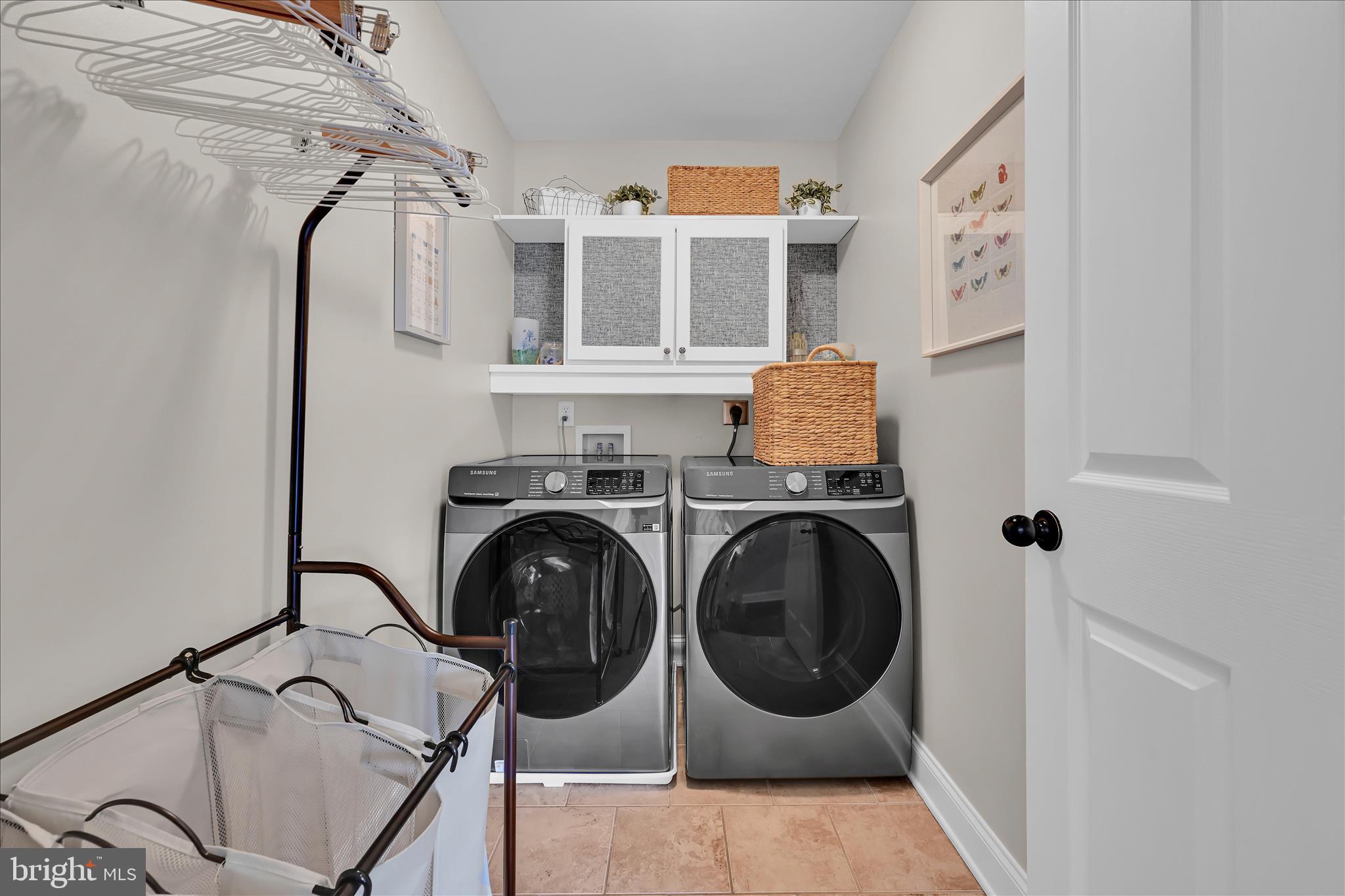 678 Integrity Drive Lititz, PA 17543 - Photo 32 of 51 a utility room with dryer and washer