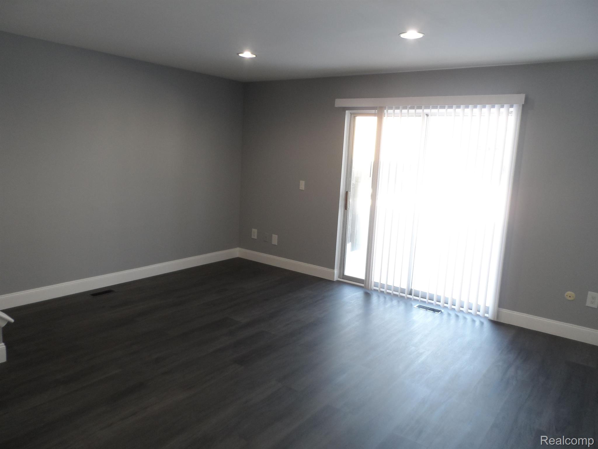 4460 15 Mile Road Sterling Heights, MI 48310 - Photo 11 of 25 Gallery Image 11