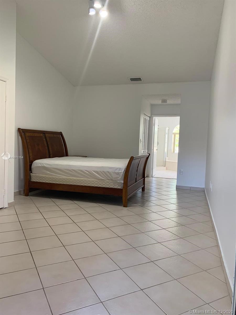 14705 Balgowan Road, Unit 20211 Miami Lakes, FL 33016 - Photo 23 of 33 Gallery Image 23