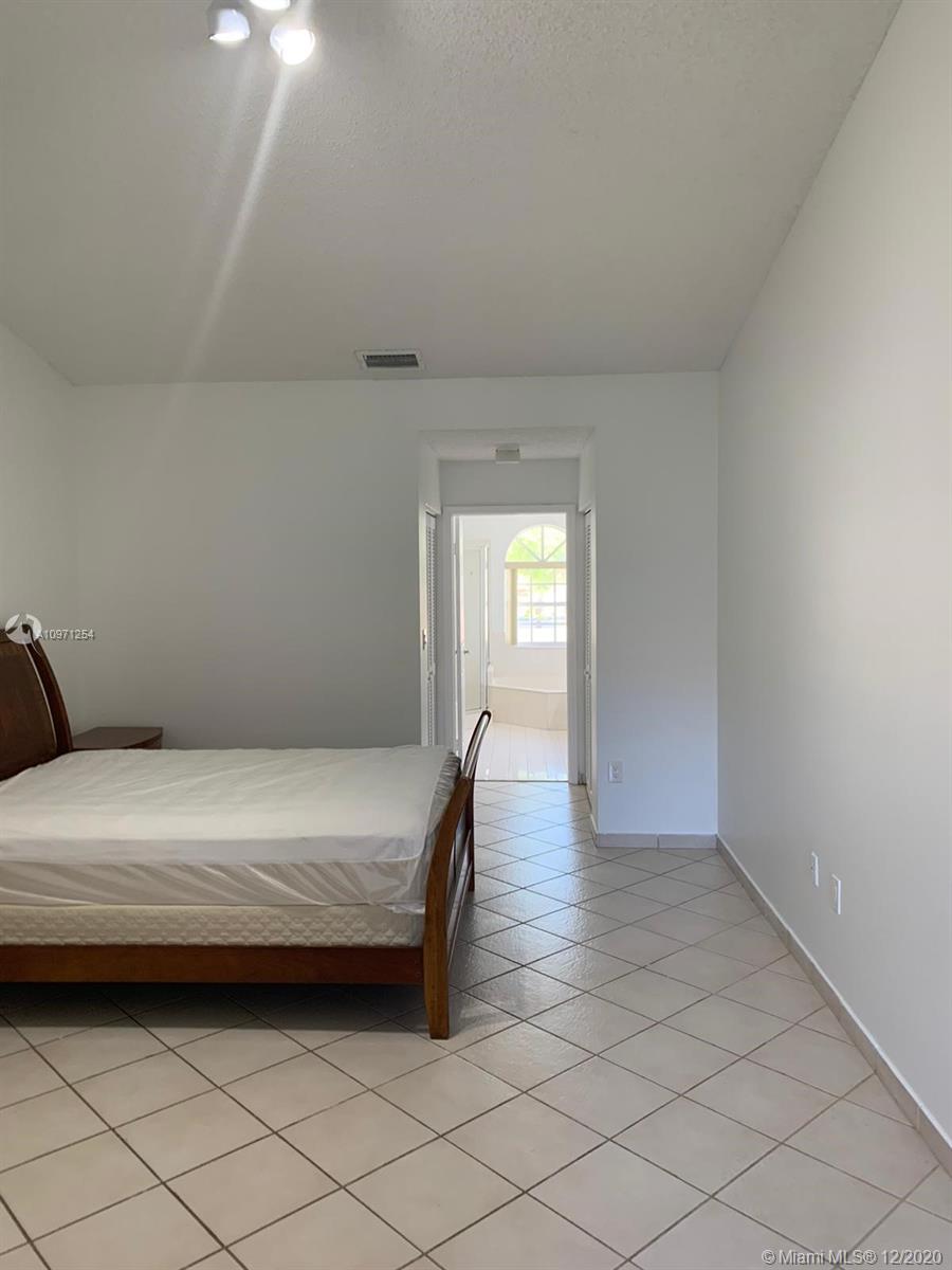 14705 Balgowan Road, Unit 20211 Miami Lakes, FL 33016 - Photo 25 of 33 Gallery Image 25
