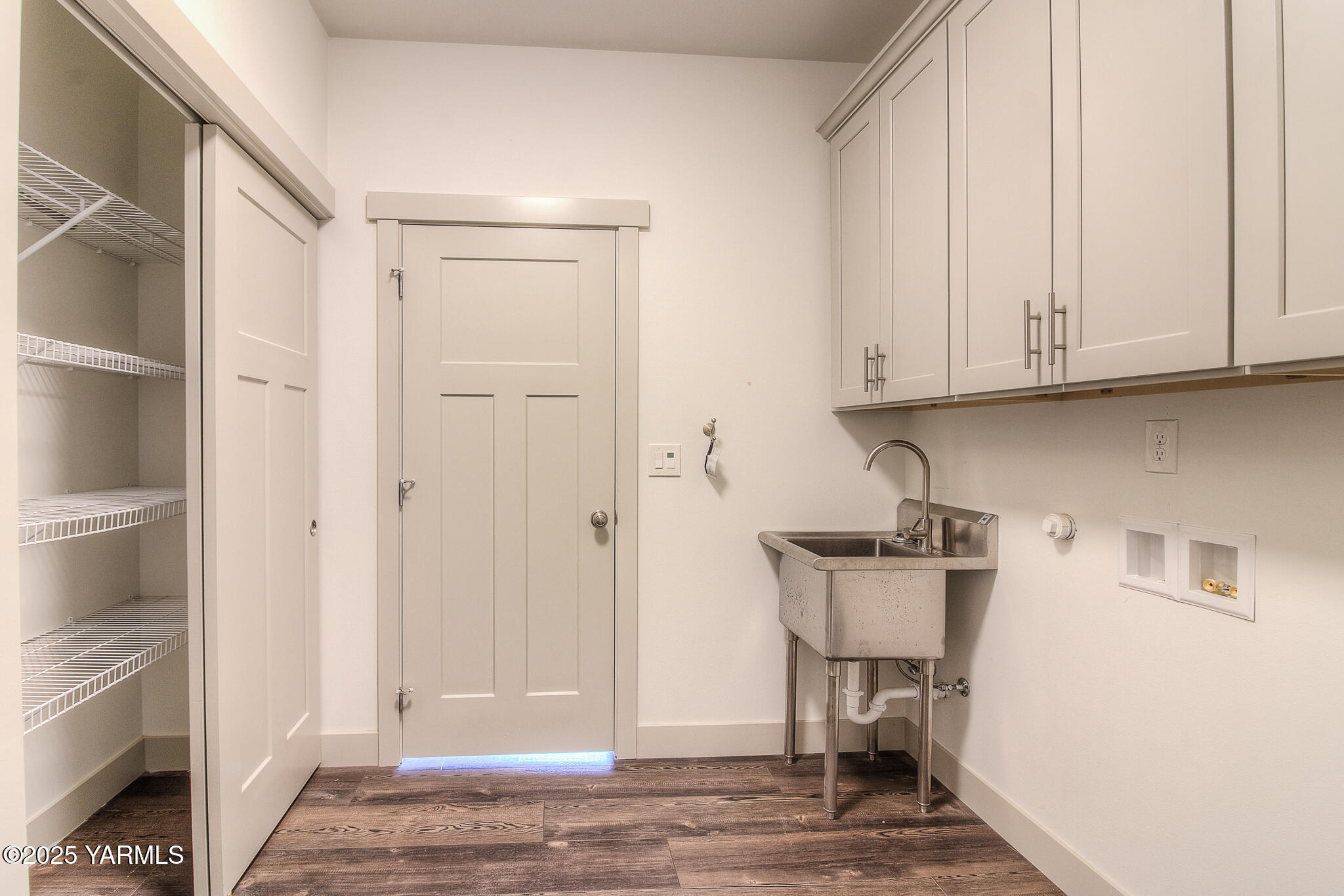 15020 Douglas Road Yakima, WA 98908 - Photo 29 of 38 29 Mud Room