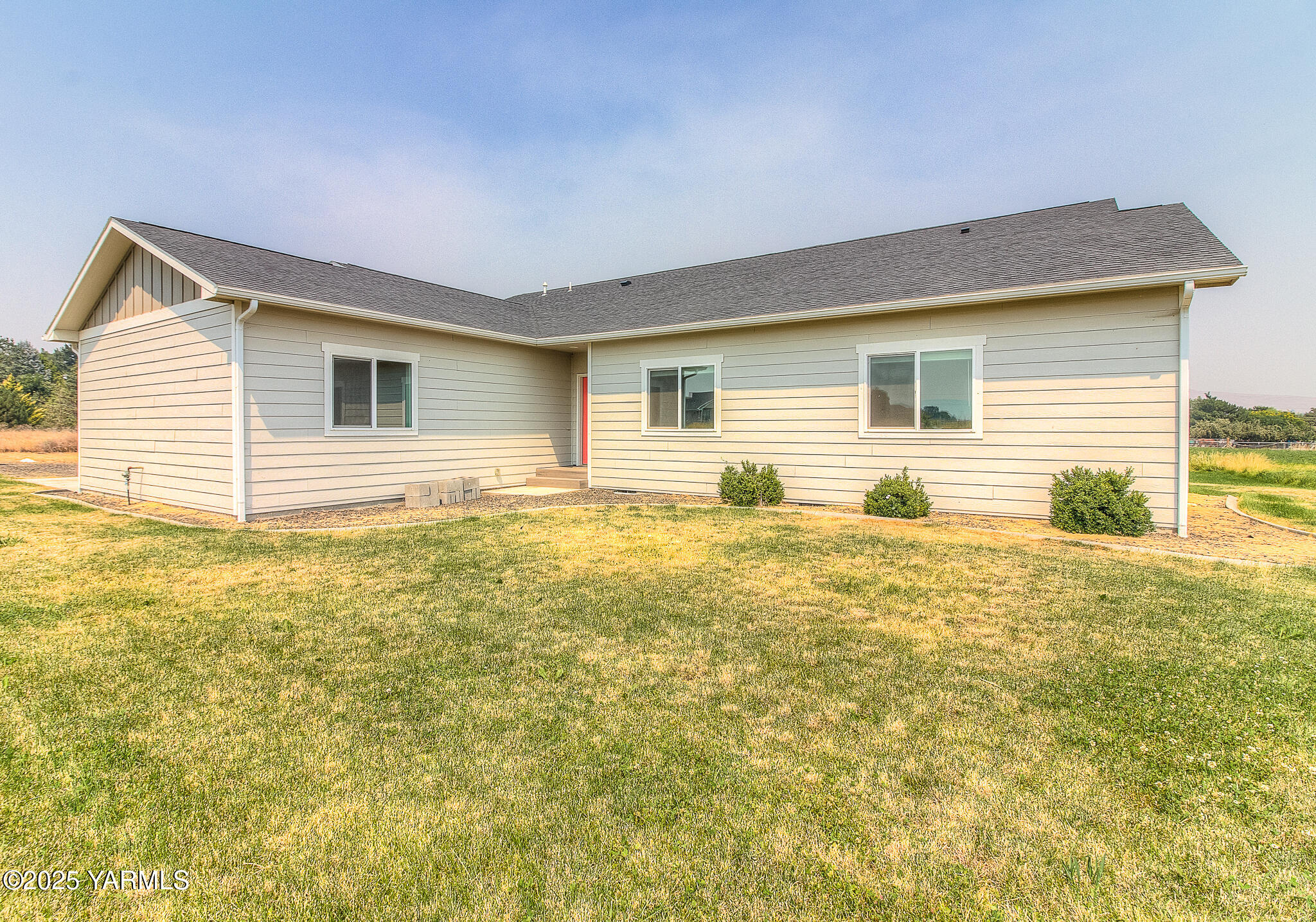 15020 Douglas Road Yakima, WA 98908 - Photo 36 of 38 36 Exterior