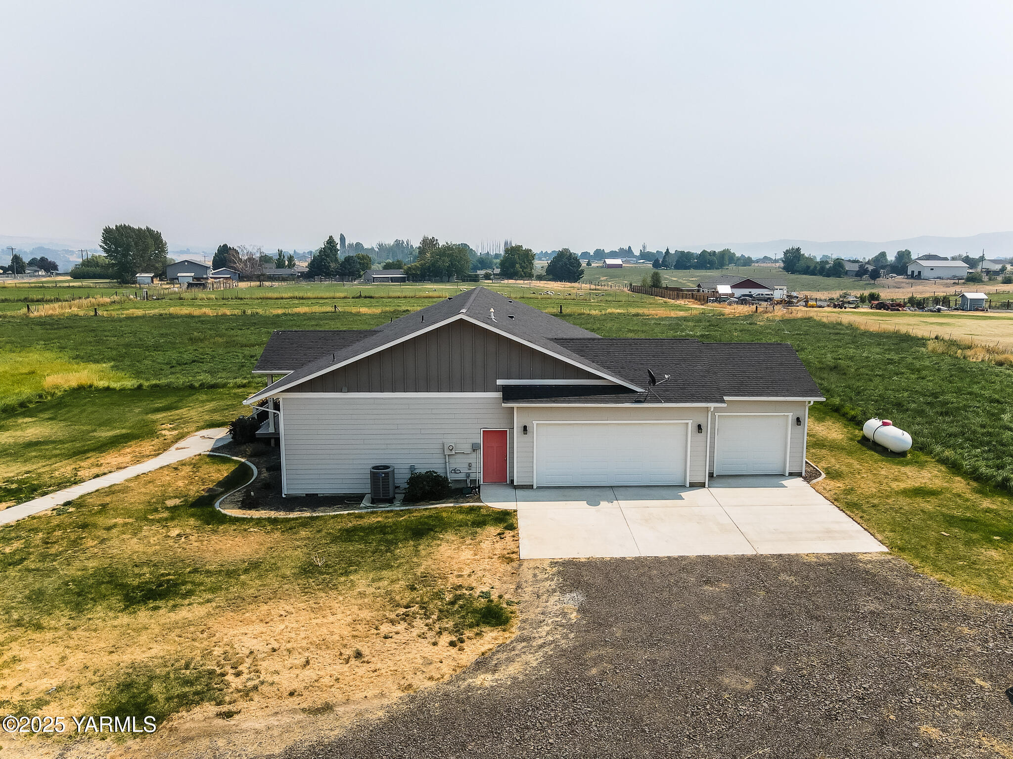 15020 Douglas Road Yakima, WA 98908 - Photo 37 of 38 37 Exterior