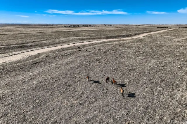 $213,000 | 46 East County Road 46, Strasburg, CO 80136