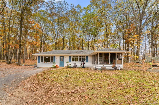 $899,000 | 54-58 De Liso Lane, Mahopac, NY 10541