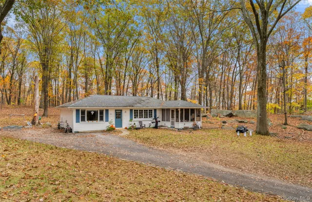 $899,000 | 54-58 De Liso Lane, Mahopac, NY 10541