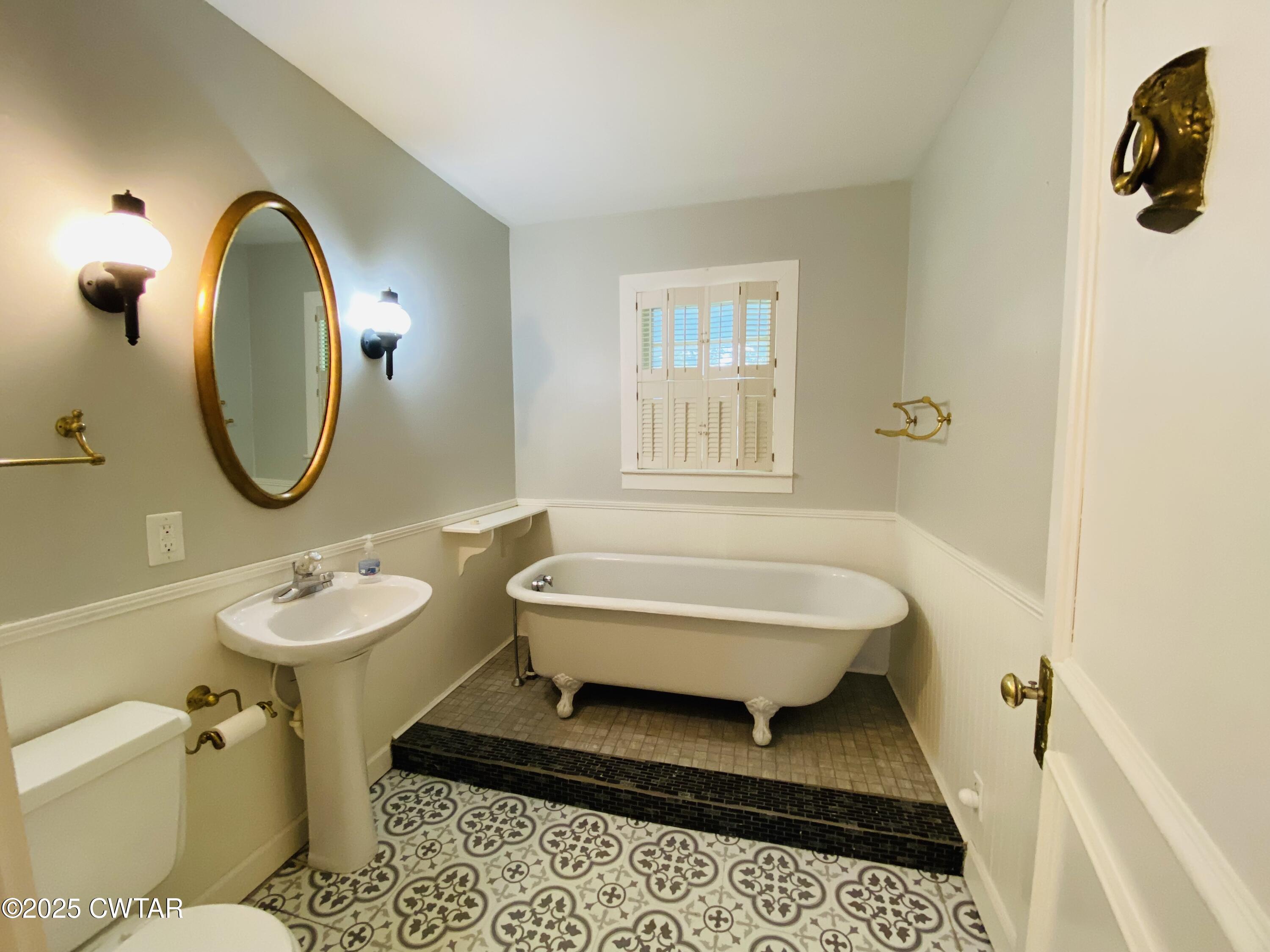 2023 Keaton Street Milan, TN 38358 - Photo 17 of 23 IMG_1195