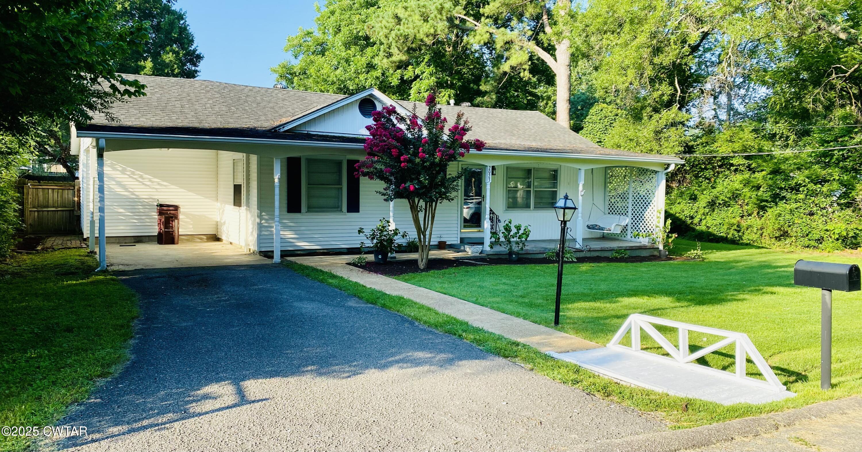 2023 Keaton Street Milan, TN 38358 - Photo 2 of 23 IMG_1179