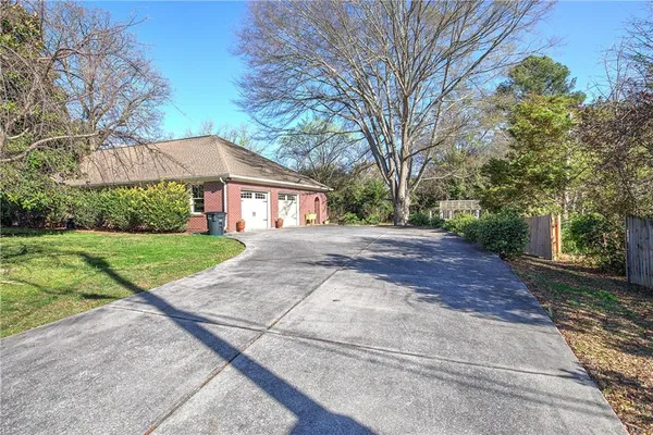 $535,000 | 224 Hillcrest Drive, Calhoun, GA 30701