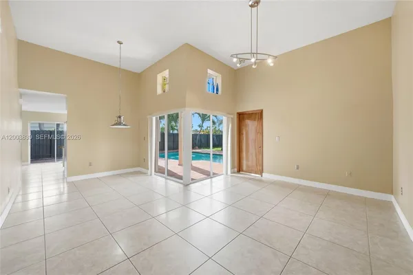 $4,000 | 631 Southwest 88th Court, Miami, FL 33174