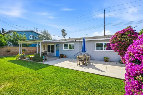 $1,299,000 | 956 West Wilson Street, Costa Mesa, CA 92627