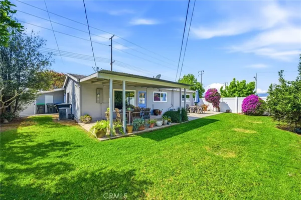 $1,299,000 | 956 West Wilson Street, Costa Mesa, CA 92627