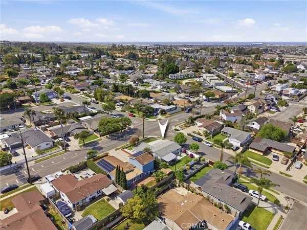 $1,299,000 | 956 West Wilson Street, Costa Mesa, CA 92627