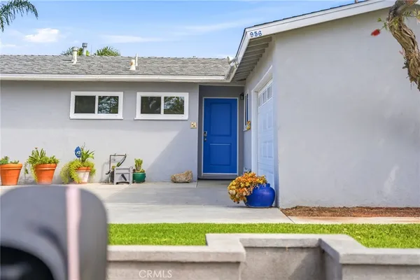 $1,299,000 | 956 West Wilson Street, Costa Mesa, CA 92627