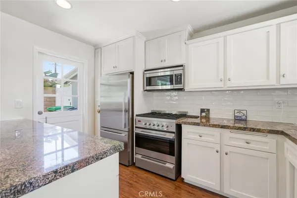 $1,299,000 | 956 West Wilson Street, Costa Mesa, CA 92627