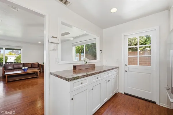 $1,299,000 | 956 West Wilson Street, Costa Mesa, CA 92627