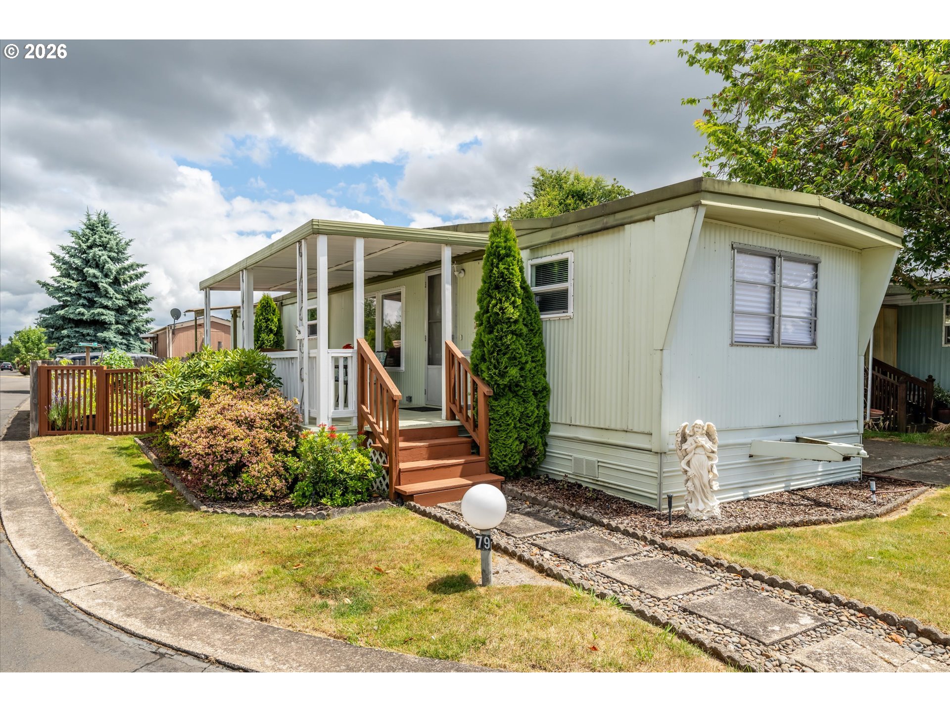 2150 Laura Street, Unit 79 Springfield, OR 97477 - Photo 5 of 34