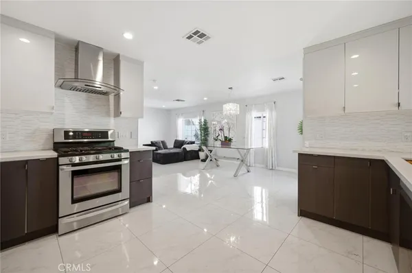 $5,500 | 12954 Bosworth Street, North Hollywood, CA 91606