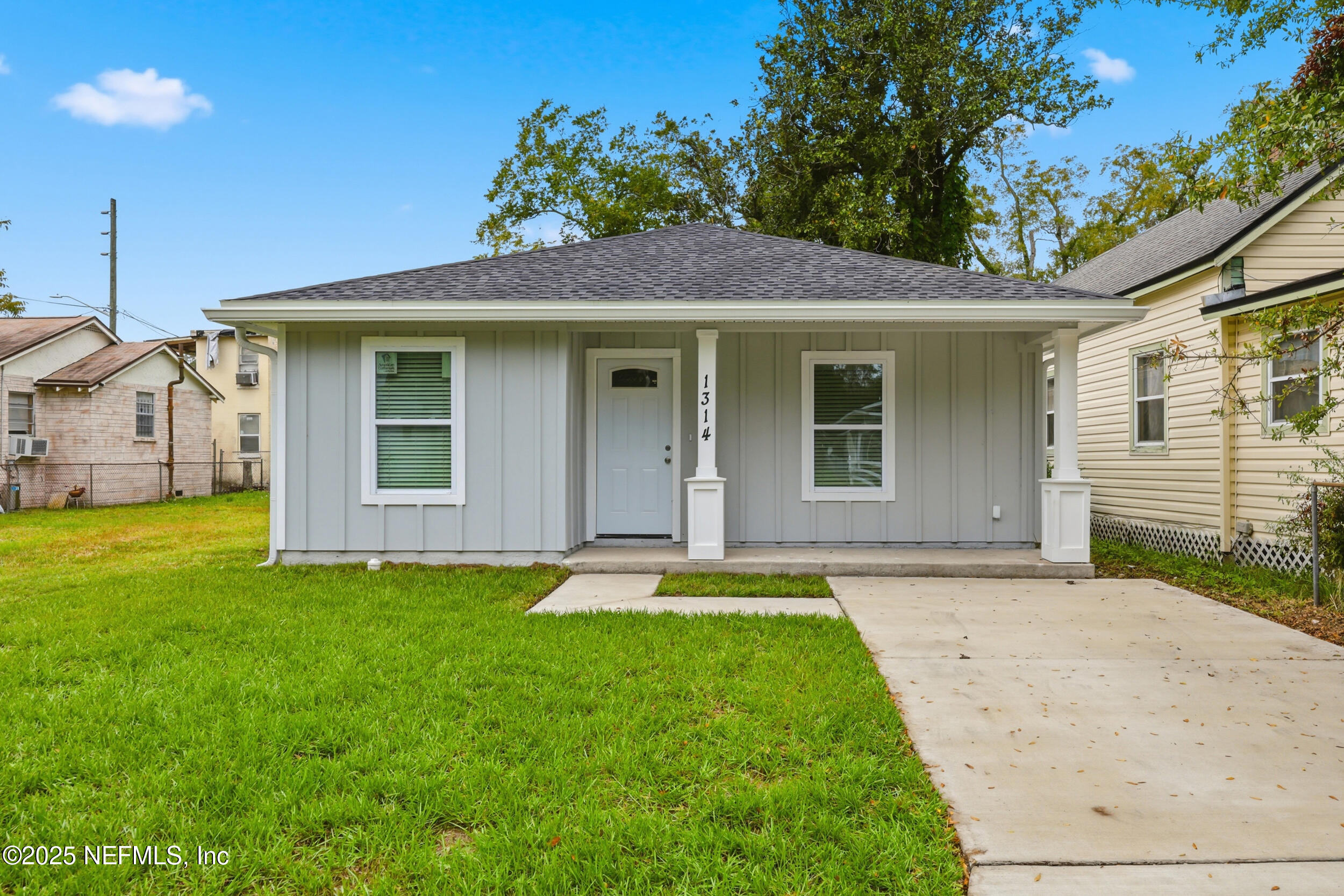 1314 Rushing Street Jacksonville, FL 32209 - Photo 1 of 33 Front of home