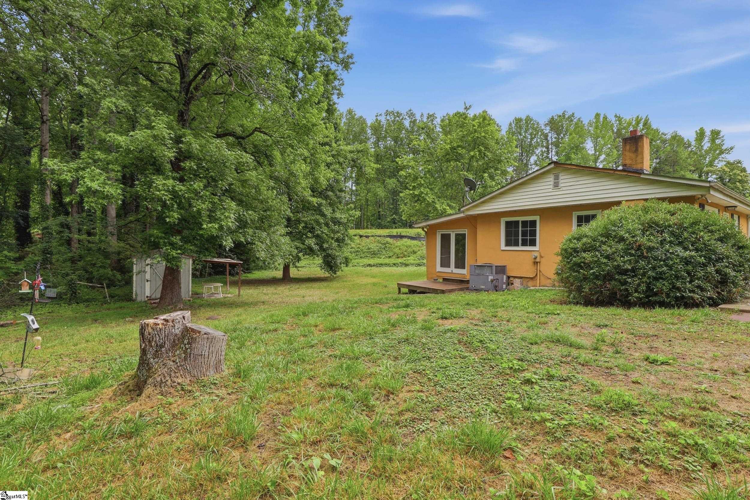 231 State Rd S-42-2985 Landrum, SC 29356 - Photo 23 of 30