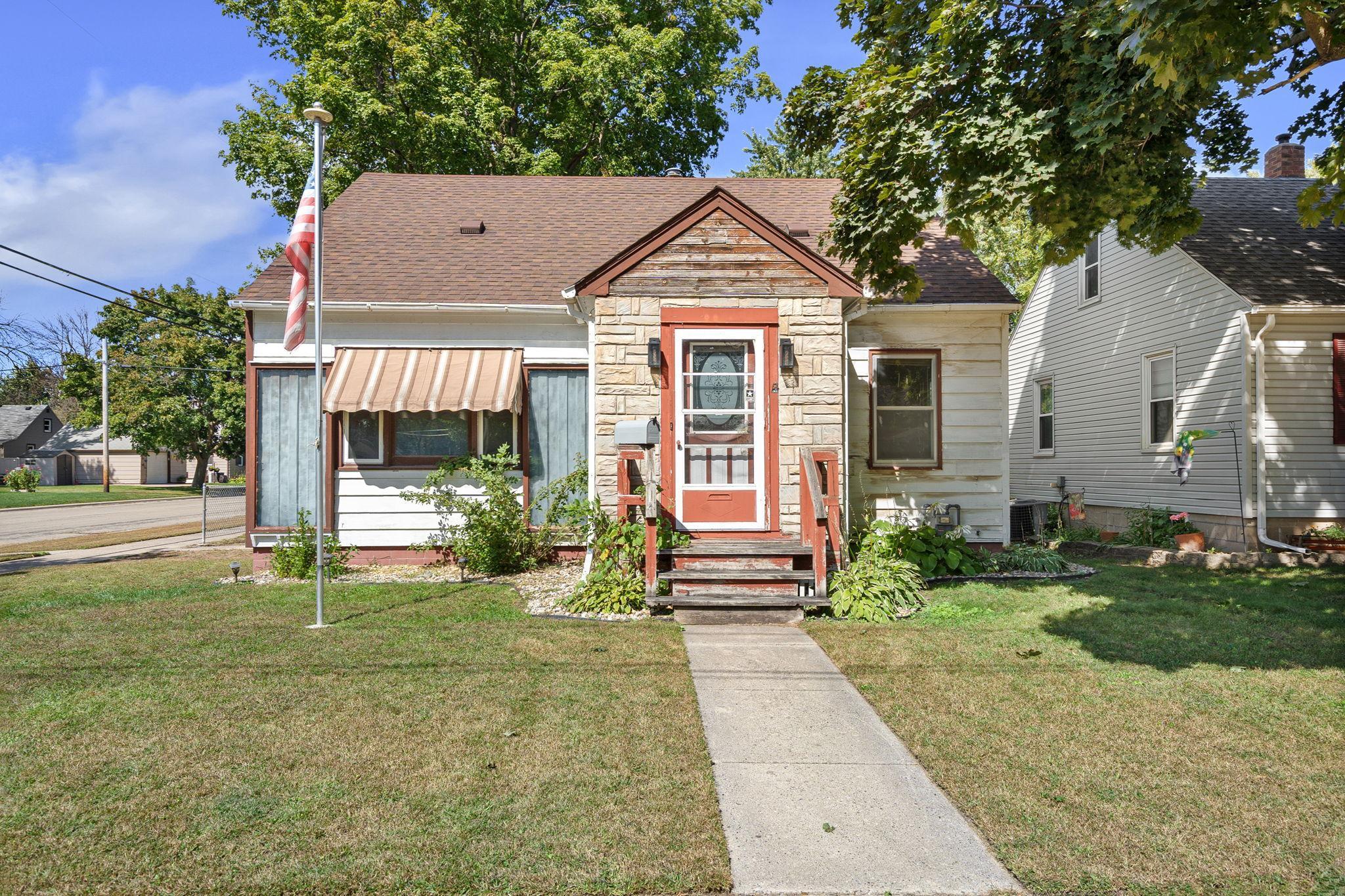 801 11th Avenue Southeast Austin, MN 55912 - Photo 1 of 1