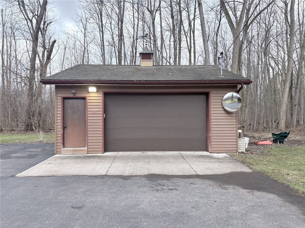 4820 Fox Road Farmington, NY 14522 - Photo 23 of 26 Detached 2 Car Garage