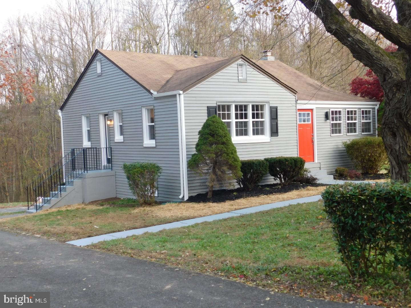 16713 Brogden Road Spencerville, MD 20868 - Photo 6 of 24 Exterior Front / Side