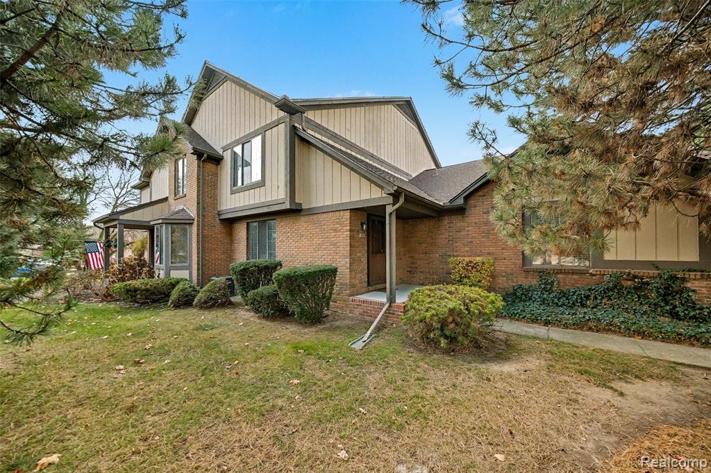107 Meadow Ln Circle, Unit 2 Rochester, MI 48307 - Photo 4 of 24