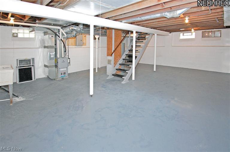 3125 Joslyn Road Cleveland, OH 44111 - Photo 19 of 25 Gallery Image 19