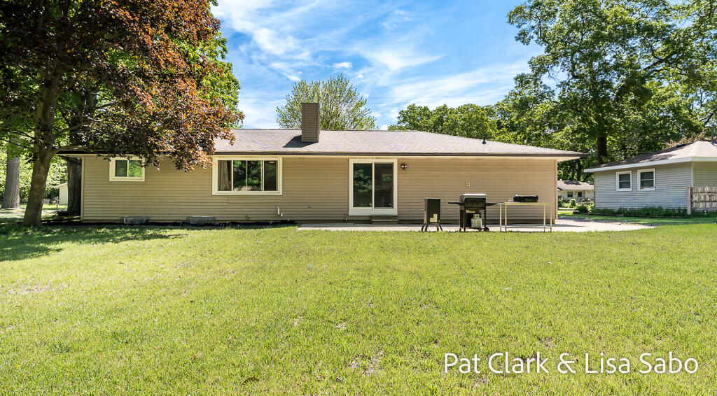1297 Joslyn Road Muskegon, MI 49445 - Photo 7 of 38 1297JosylnRd-7LoRes