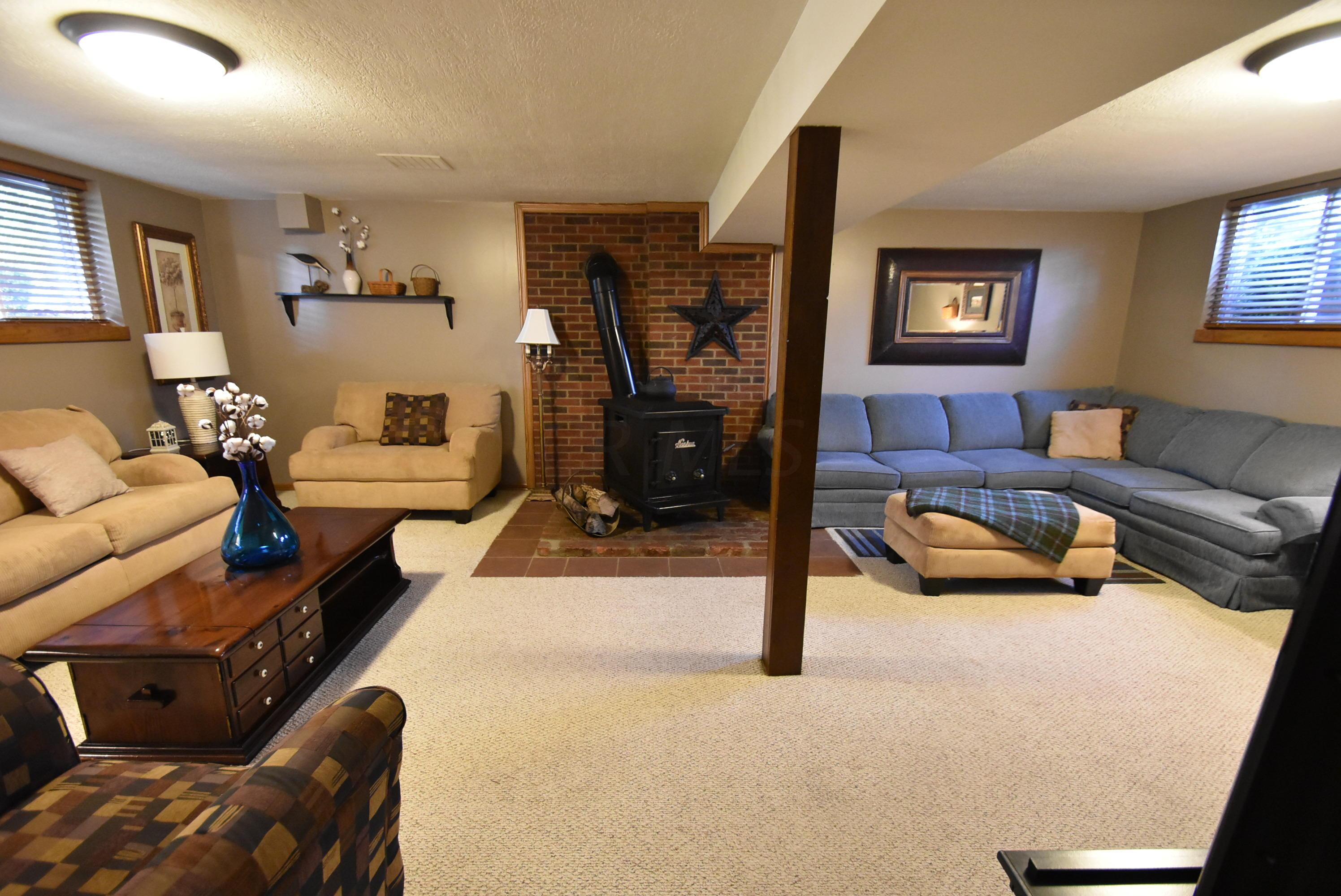 1867 Brookfield Road Columbus, OH 43229 - Photo 20 of 43 Gallery Image 20