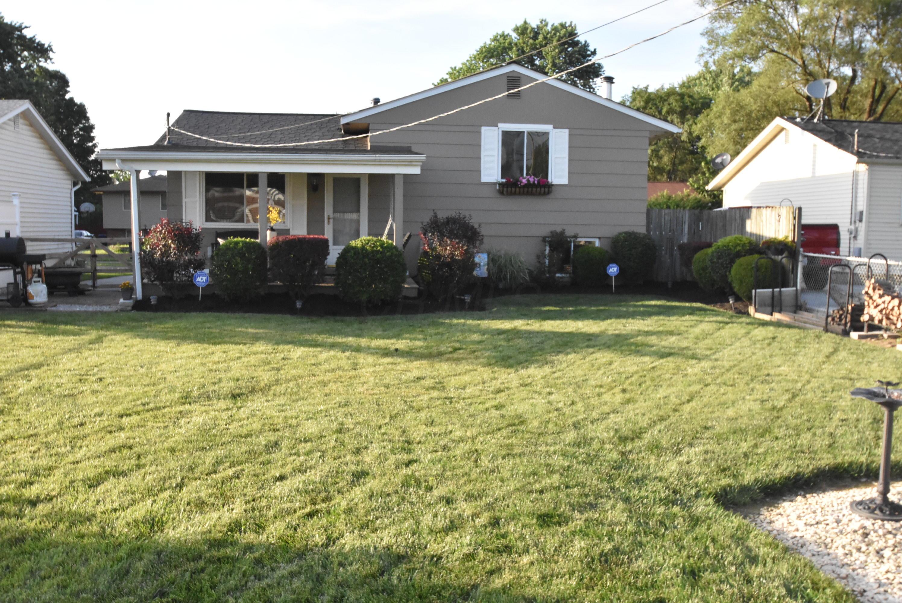 1867 Brookfield Road Columbus, OH 43229 - Photo 5 of 43 Gallery Image 5