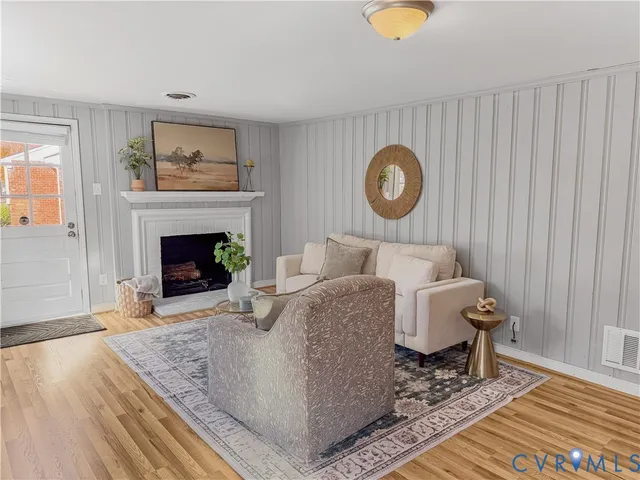 $425,000 | 2302 Pleasant Run Drive, Henrico, VA 23238