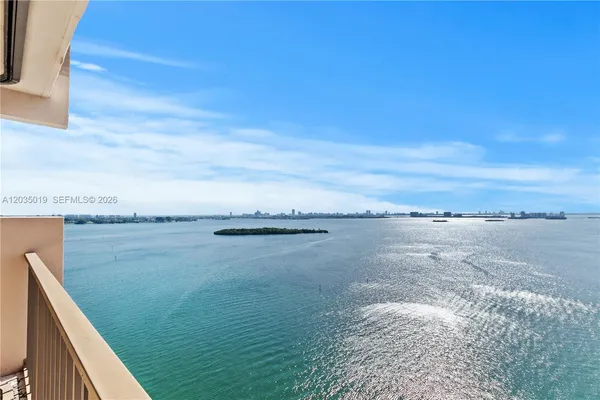 $700,000 | 1800 Northeast 114th Street, Unit 2204, Miami, FL 33181